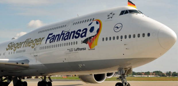 Der Siegerflieger: Er soll der Mannschaft von Jogi Löw weiter Glück bringen.