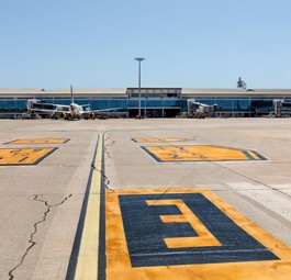 Flughafen Menorca: Hier stieg der Junge ins falsche Flugzeug.