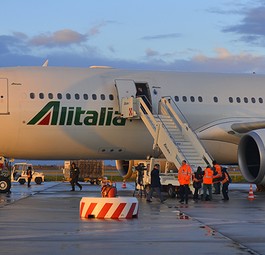 Airbus A330 von Alitalia: Mit diesem Jet fliegt der Papst.