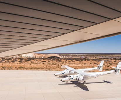 Wenn es dann einmal losgeht, will Virgin Galactic ein Mal pro Woche eine Allreise ab dem eigenen Weltraumbahnhof im Bundesstaat New Mexico in den USA anbieten.