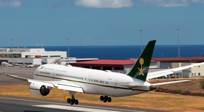 Die Landung der saudischen Boeing 787 in Funchal: ungewöhnlicher Gast auf Madeira.
