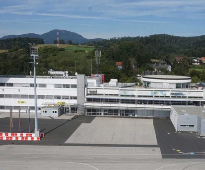 Flughafen Klagenfurt: AUA-Mitarbeiter wechseln zum Airport.