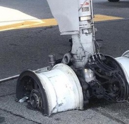 Das kaputte Fahrwerk des Airbus A319: Autsch.
