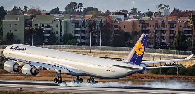 A340 von Lufthansa: Bald auf einigen Inlandsflügen nach Berlin unterwegs.