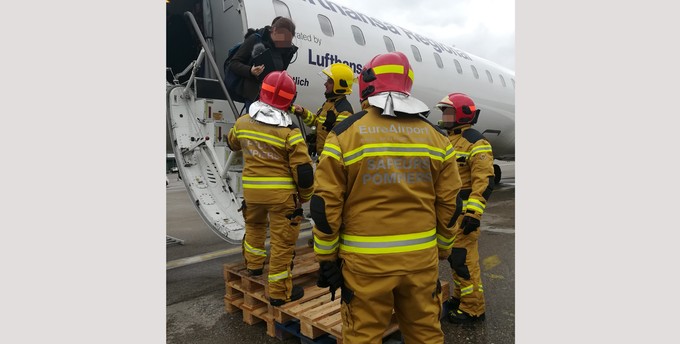 Inzwischen ist der Jet mit dem Kennzeichen D-ACKD repariert und wieder im Einsatz.
