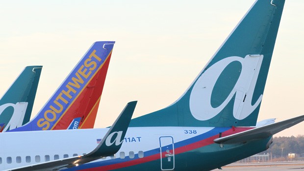 2011 kaufte Southwest Airlines die Konkurrentin Air Tran. Dadurch wuchs die Flotte mit anderen Flugzeugtypen. Da der Name aufgegeben wird, übernimmt Southwest aber auch erstmals Auslandsstrecken.