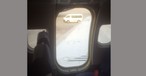 Tür fällt aus dem Flugzeug