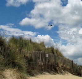Strand bei Lydd: Im Sommer flogen sechs Charterflieger ab dem Flughafen ab.