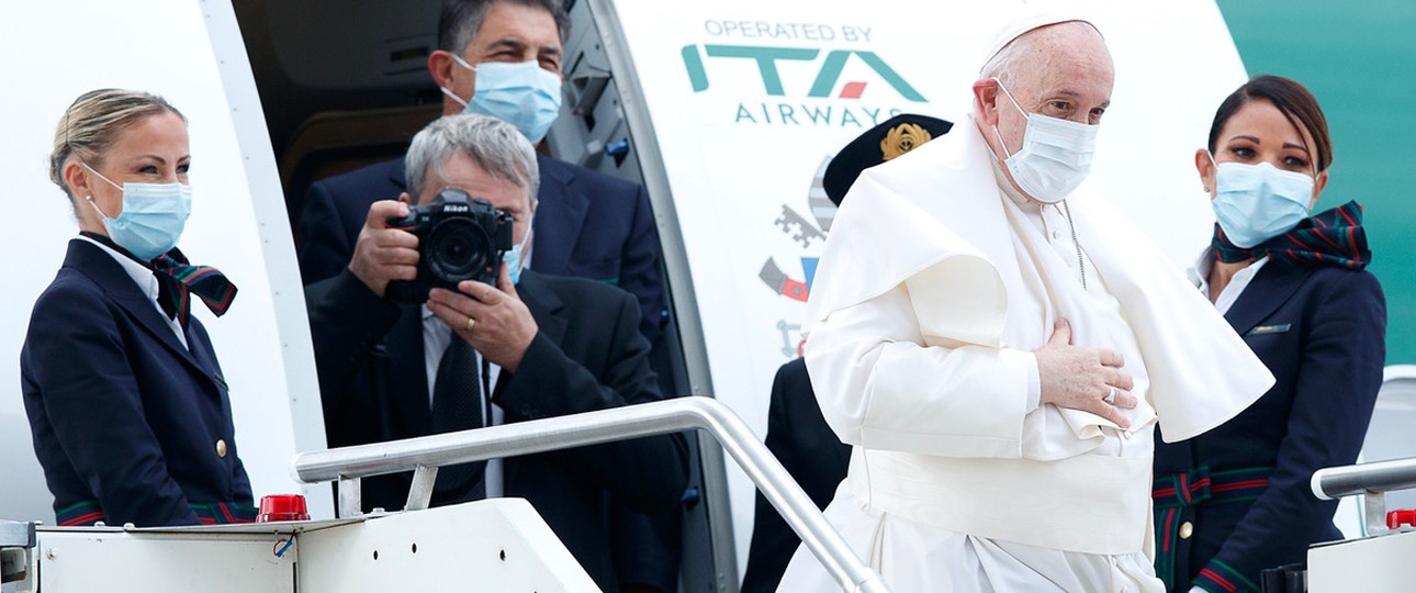 Papst Franziskus bei seiner Abreise: Mit der EI-EIB flog der Pontifex nach Zypern.