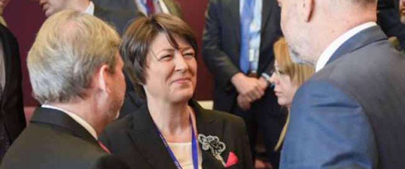Violeta Bulc: Die EU-Transportkommissarin soll für tiefere Kosten sorgen.