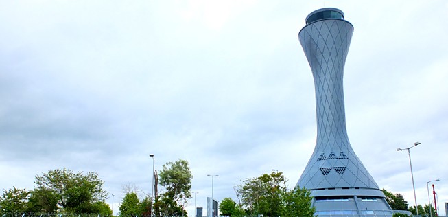 Tower am Flughafen Edinburgh: Blickt bald auf mehr Gates.