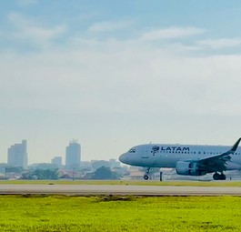 Airbus A320 von Latam in São Paulo-Congonhas: Die Airline ist die Nummer eins in Brasilien.