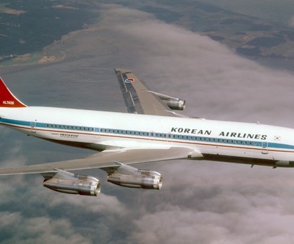 Boeing 707 von Korean Air, eingesetzt auf dem ersten Passagierflug ...