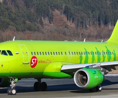 Flugzeuge von S7: Jetzt in Russland registriert.