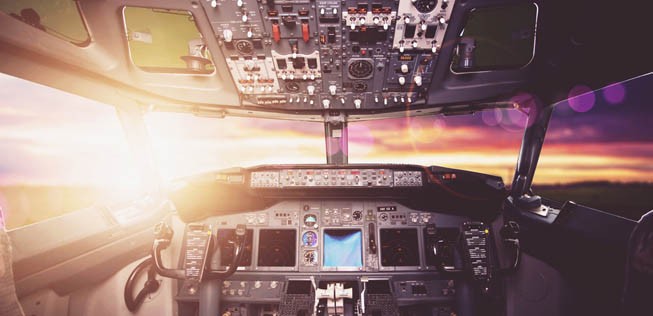 Cockpit: Amerikanische und europäische Piloten prangern an, dass bei Norwegian Air International Dumpinglöhne gezahlt würden.