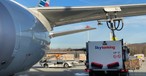 Flugzeugbetankung: Wird teurer.