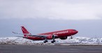 Airbus A330 von Air Greenland bei der Landung in Nuuk: Die Sicherheit des Frachtbereichs reicht nicht aus.