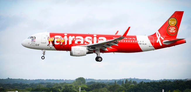 Airbus A320 von Air Asia: Die Fluglinie guckt nach Vietnam.