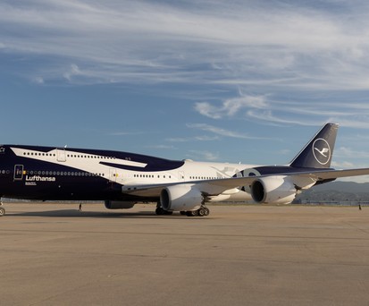 boeing 747 8 lufthansa jubilaeum 01