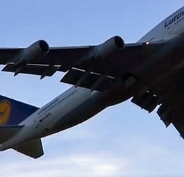 Boeing 747 der Lufthansa bricht die Landung ab