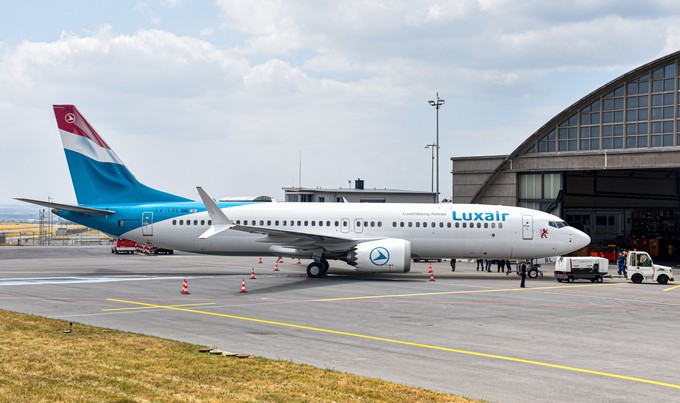 ... Boeing 737 Max und ausgestattet ...