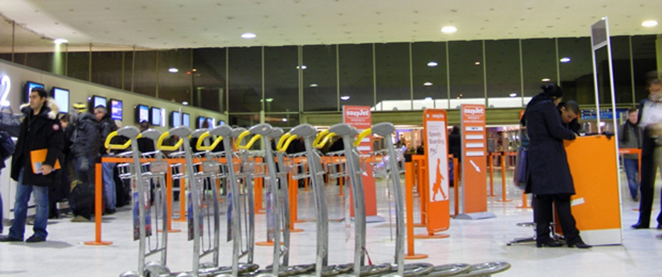 Check-in von Easyjet in Paris: Nur noch schalterlos.