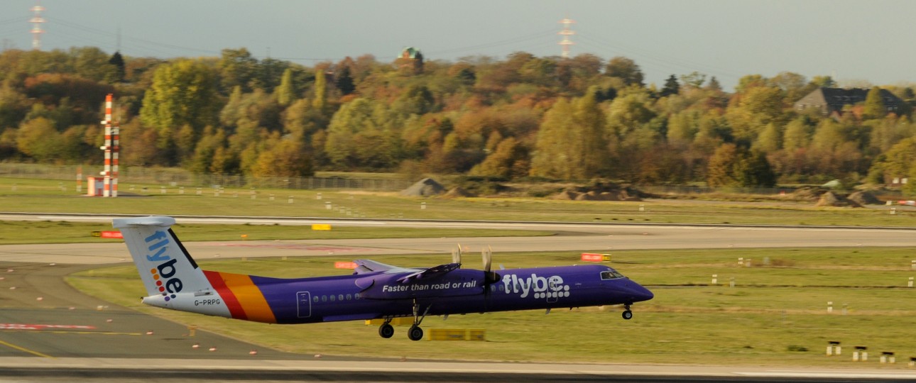 ... zuerst elf ehemalige Flybe-Flieger und dann ...