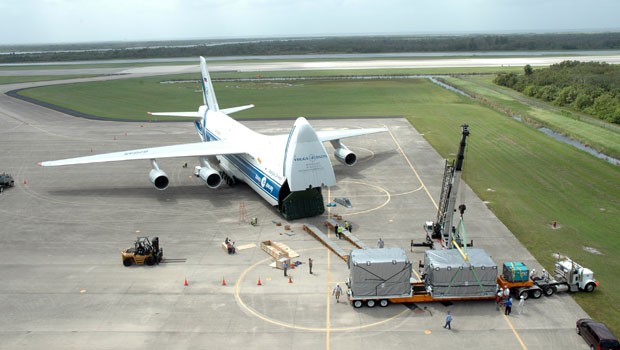 An-124 bei der Beladung: Zu teuer für viele Kunden.