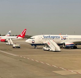 Boeing 737 von Sun Express in Antalya: Die Airline baut aus.