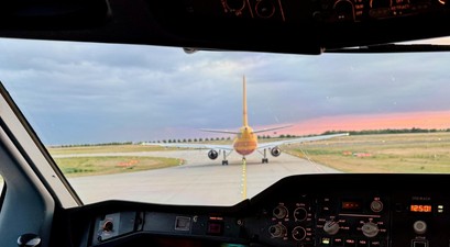 Cockpit des Airbus A300: Leistungsträger in der Flotte von DHL.