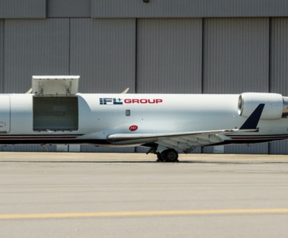 Bombardier CRJ100 nachdem Umbau zum Frachter: Teurer im Betrieb, günstig in der Anschaffung.