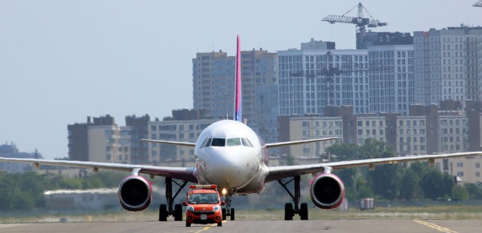 ... eine Verlängerung der Piste und begeisterte damit unter anderem die ungarische Wizz Air.