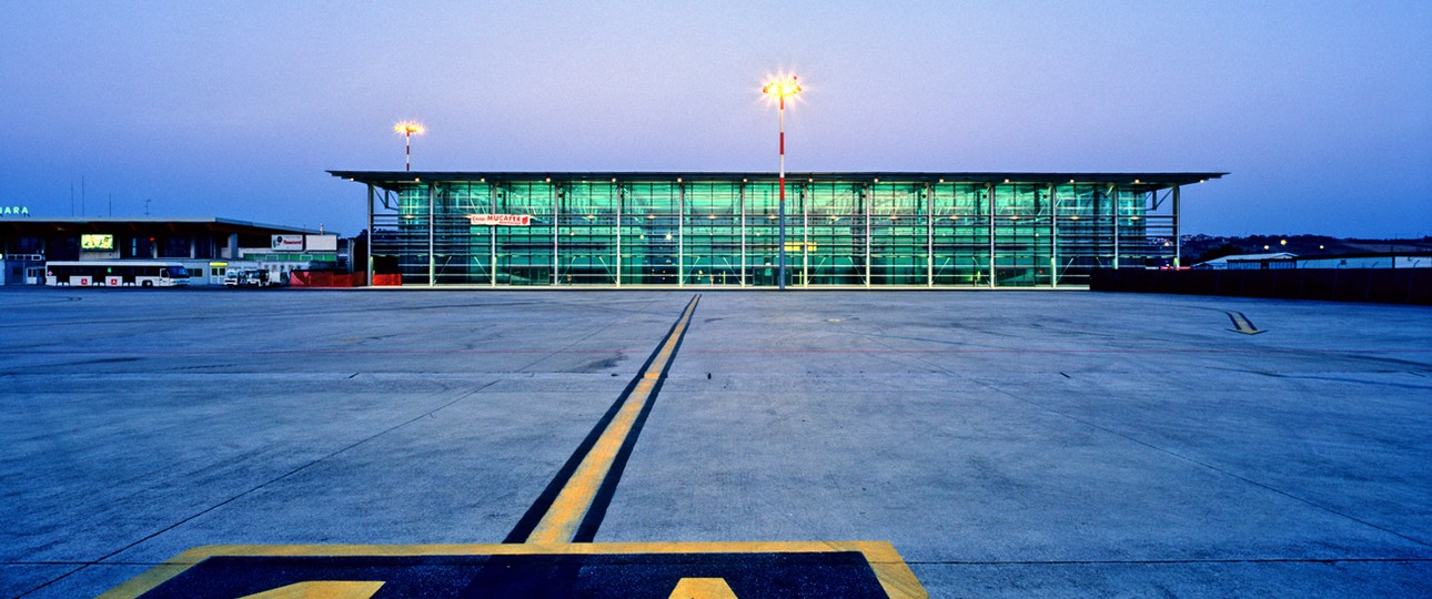 Terminal des Aeroporto delle Marche: Kairos Air macht den Flughafen zu ihrer Basis.