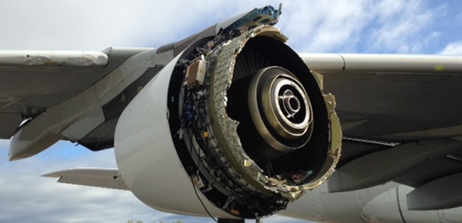 Das beschädigte A380-Triebwerk: Fehlende Teile wurden im Schnee gefunden.