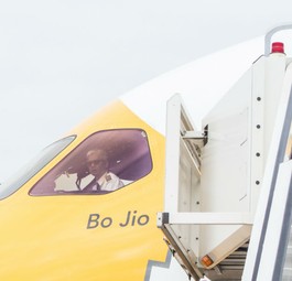 Dreamliner von Scoot: Fliegt wieder nach Berlin.