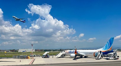Boeing 737 Max 8 am Flughafen Neapel: Während der Schließung weicht die Airline nach Salerno aus.