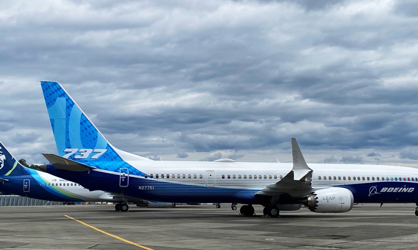 Eine Boeing 737 Max 10 und eine 737 Max von Alaska Airlines: Etliche Herausforderungen.