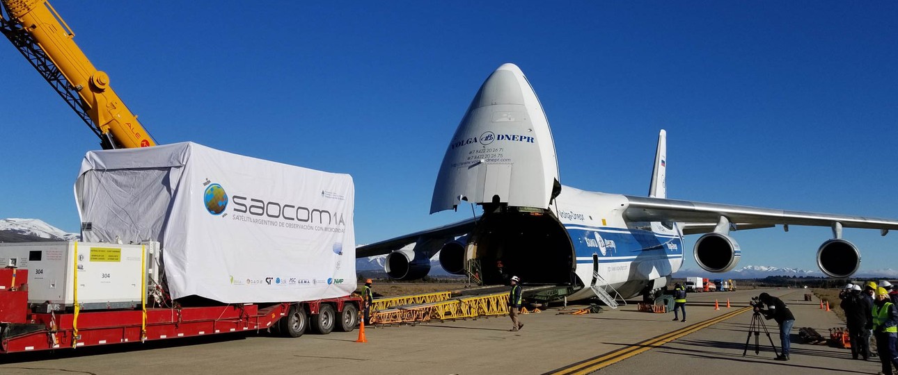 Antonov An-124 von Volga-Dnepr: Die russische Fluglinie groundete den Typ nach Triebwerksexplosion.