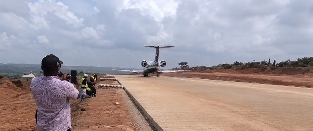 privatjet nigeria landung