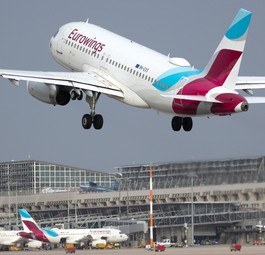 Eurowings-Jet startet am Flughafen Stuttgart: Der letzte Flug nach Iasi startet am 10. Juni.