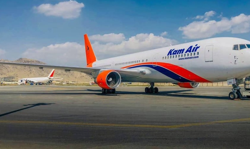 Flugzeug von Kam Air: Die Airline brachte ihre Jets vorerst ins Ausland.