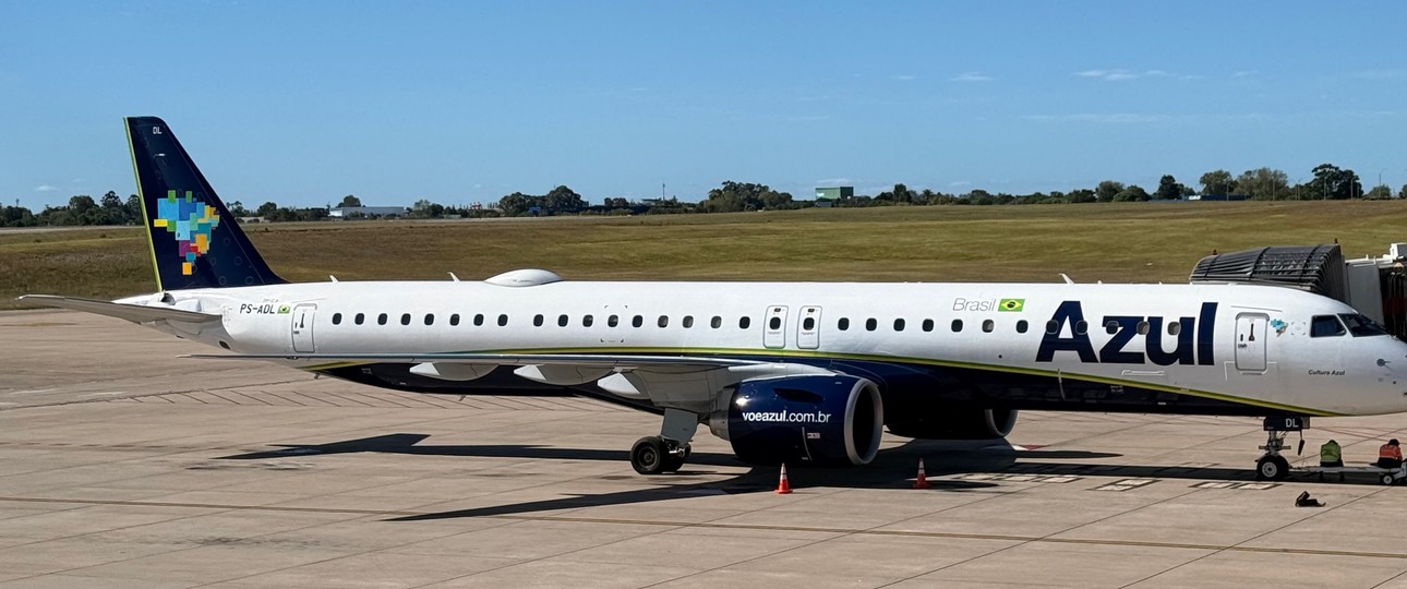 Eine Embraer E195-E2 von Azul: Solch ein Flugzeug war betroffen.