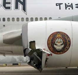 Boeing 747 von Iron Maiden stark beschädigt
