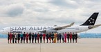 Flugbegleiter der 28 Mitglieder: Star Alliance feiert 20 Jahre.