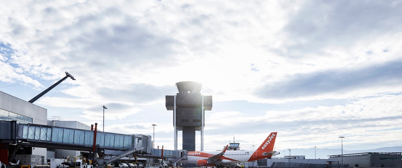 Kontrollturm in Genf: Ein technisches Problem plagt die Flugsicherung.