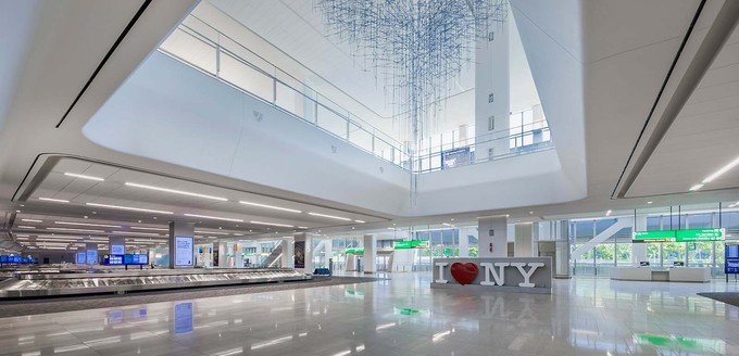 Terminal B von New York La Guardia: Neue An- und Abflughalle.