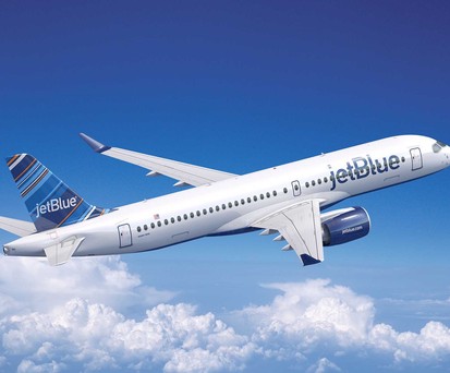 Jetblue bestellt 13 Airbus A321 XLR, allerdings indem eine bestehende Order umgewandelt wird. Zudem erhöht die amerikanische Fluggesellschaft die Order für Airbus A220 um zehn auf 70 Exemplare.