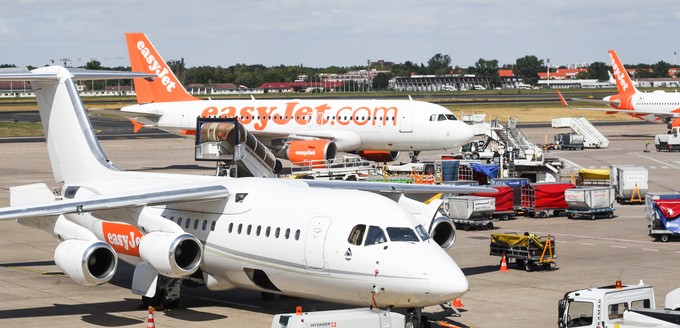 … tummeln sich heute die Flugzeuge des Nachfolgers.