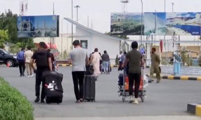 Abgeschaltetes Radar, verwaister Kontrollturm, gestoppte Flüge in Kabul