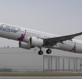 Am 31. Januar 2018 absolvierte die Langstreckenvariante des A321 Neo ihren Jungfernflug.